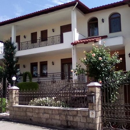 Hotel Archontiko Dimitra Vergina Exteriör bild